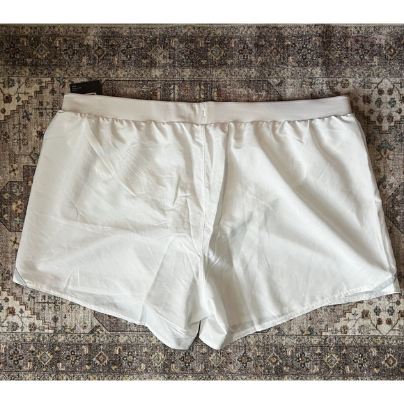 Under Armor Women White Lined Running Shorts Loose Heat Gear Drawstring Size XL - Picture 2 of 5